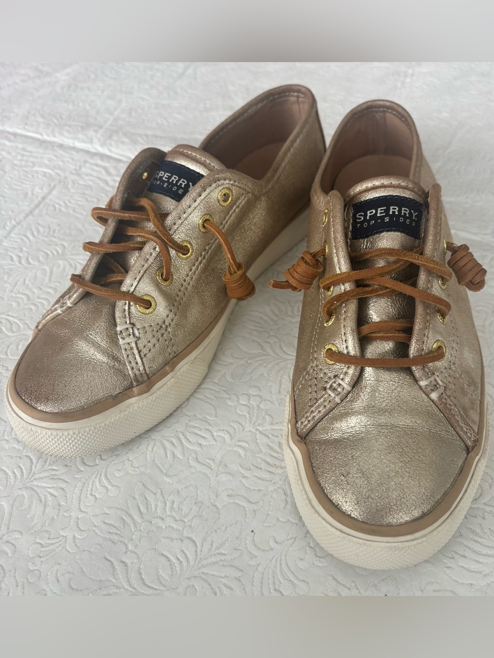 ❤️2/$15 or 3/$21❤️Sperry Gold Top-Siders, Size 7